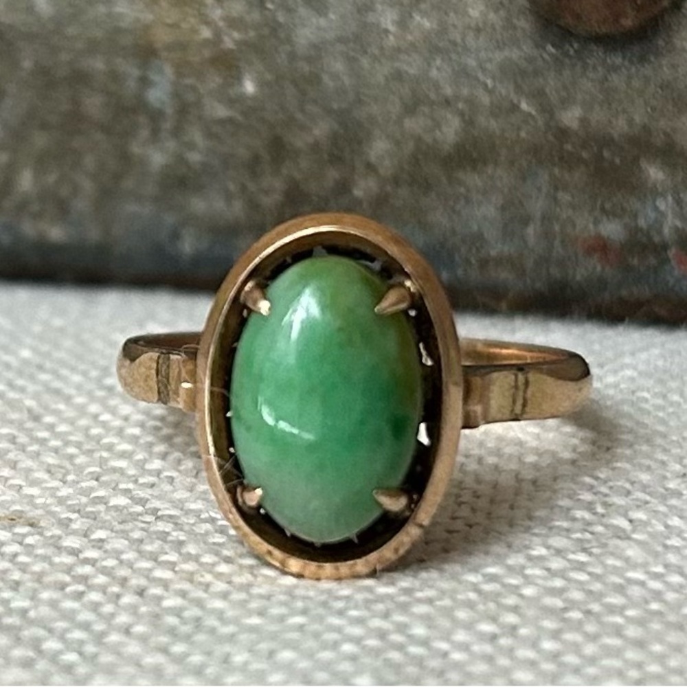 18k Jade Ring - Picture 9 of 9